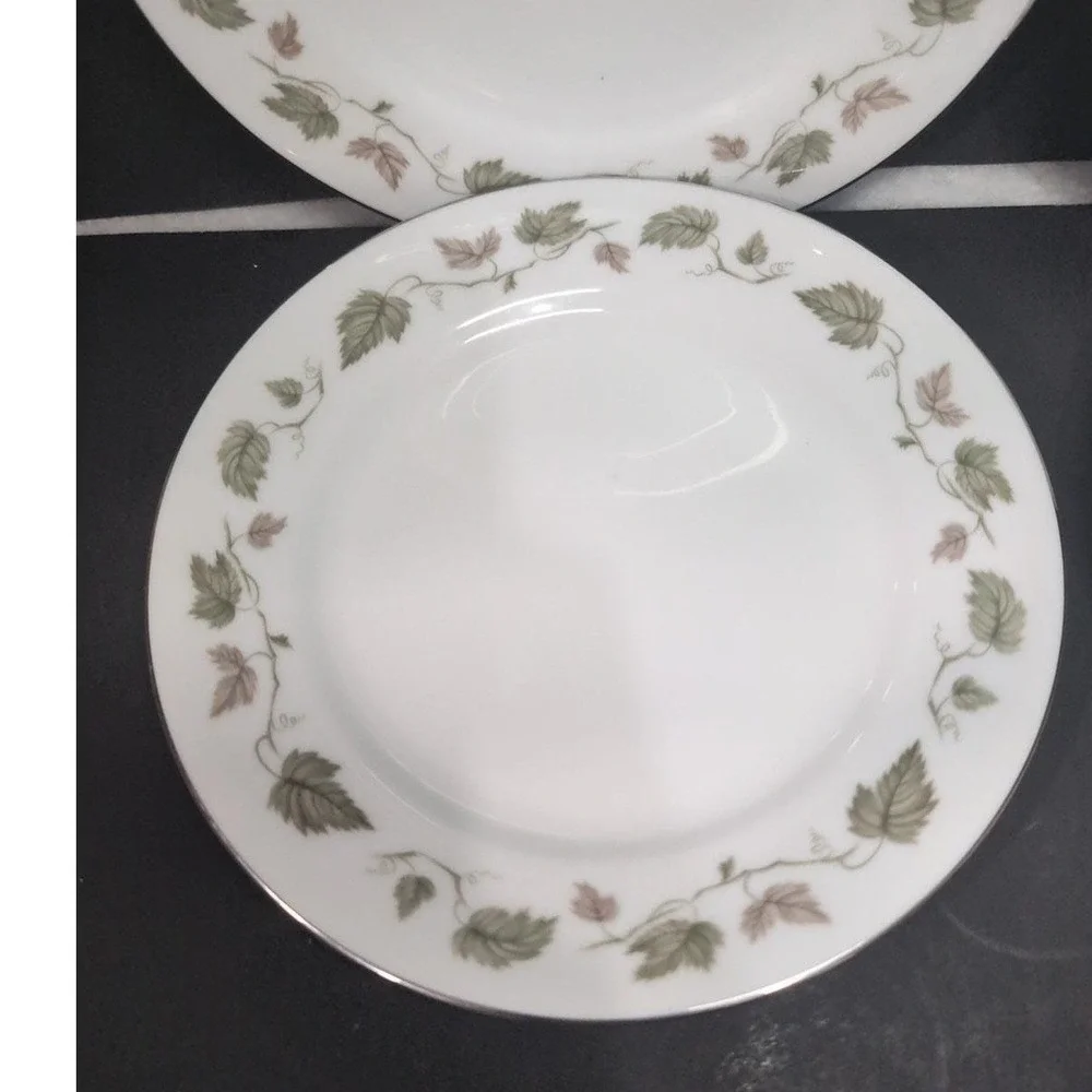 Noritake Vineyard Salad Plates #6449, Set of 4, Vintage Fine China Leaves Border